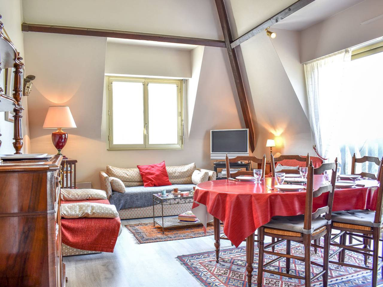 Entire apartment, Marie Antoinette in Deauville, Lisieux region