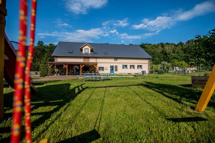 Apartament wakacyjny dla 4 osób, z ogród i jacuzzi oraz basen - 1