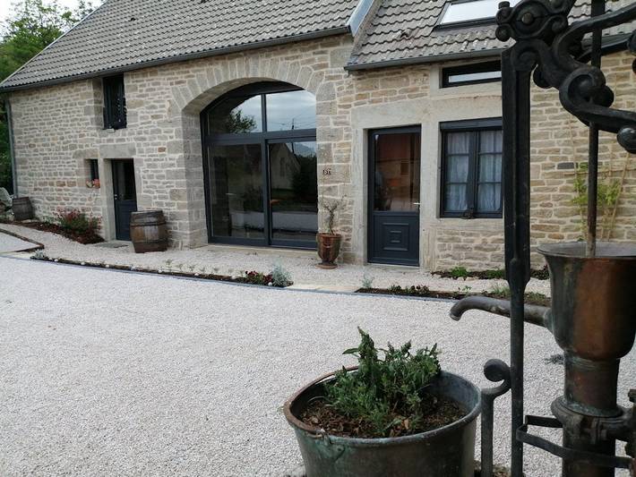 Location de vacances pour 2 personnes, avec jacuzzi et jardin en Bourgogne-Franche-Comté - 2