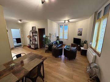 Gîte pour 4 personnes, avec vue dans Aÿ-Champagne