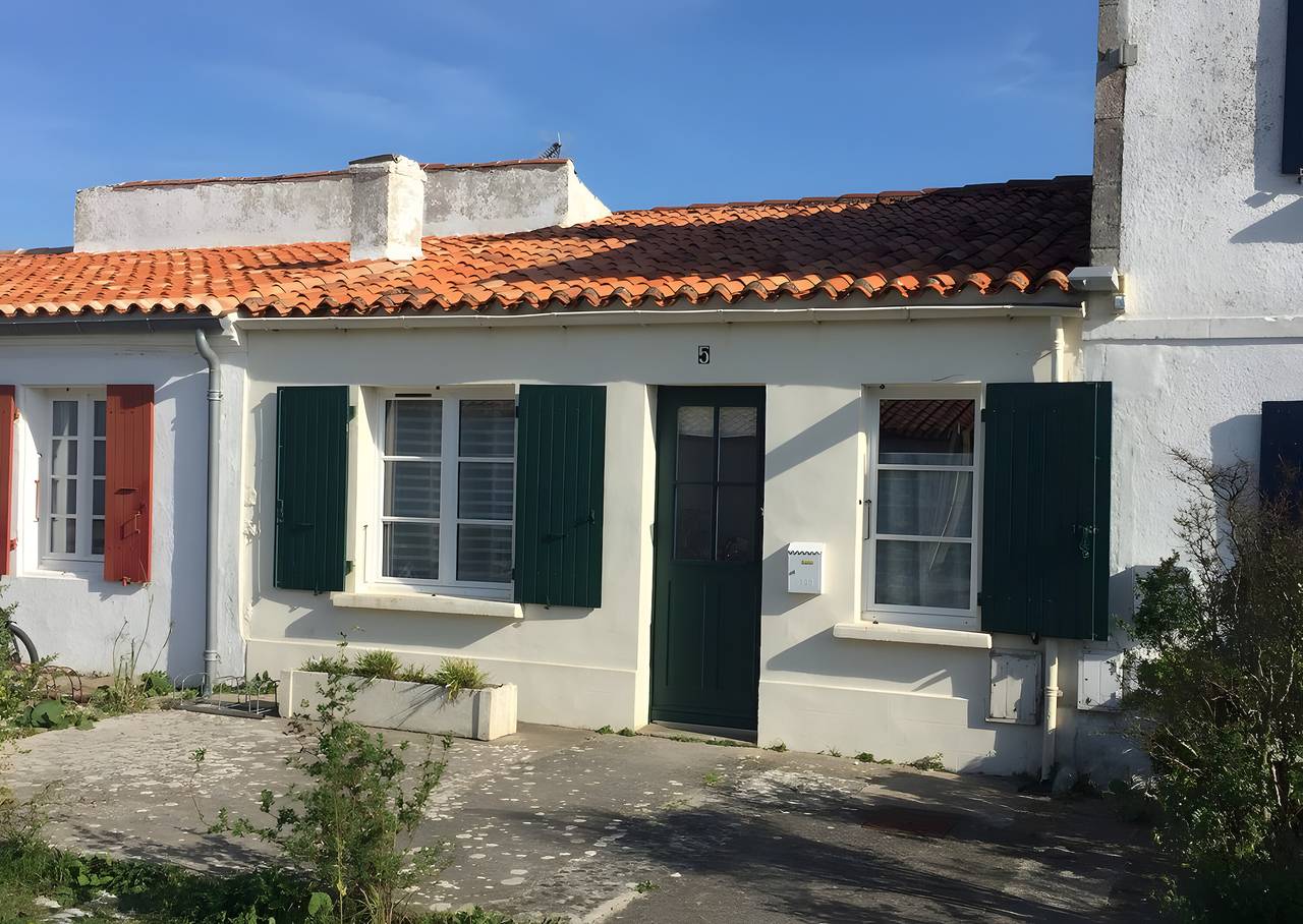 Maison de vacances 'Maison De Village' avec terrasse privée, jardin privé et Wi-Fi in Île-d'Aix, Région de Rochefort