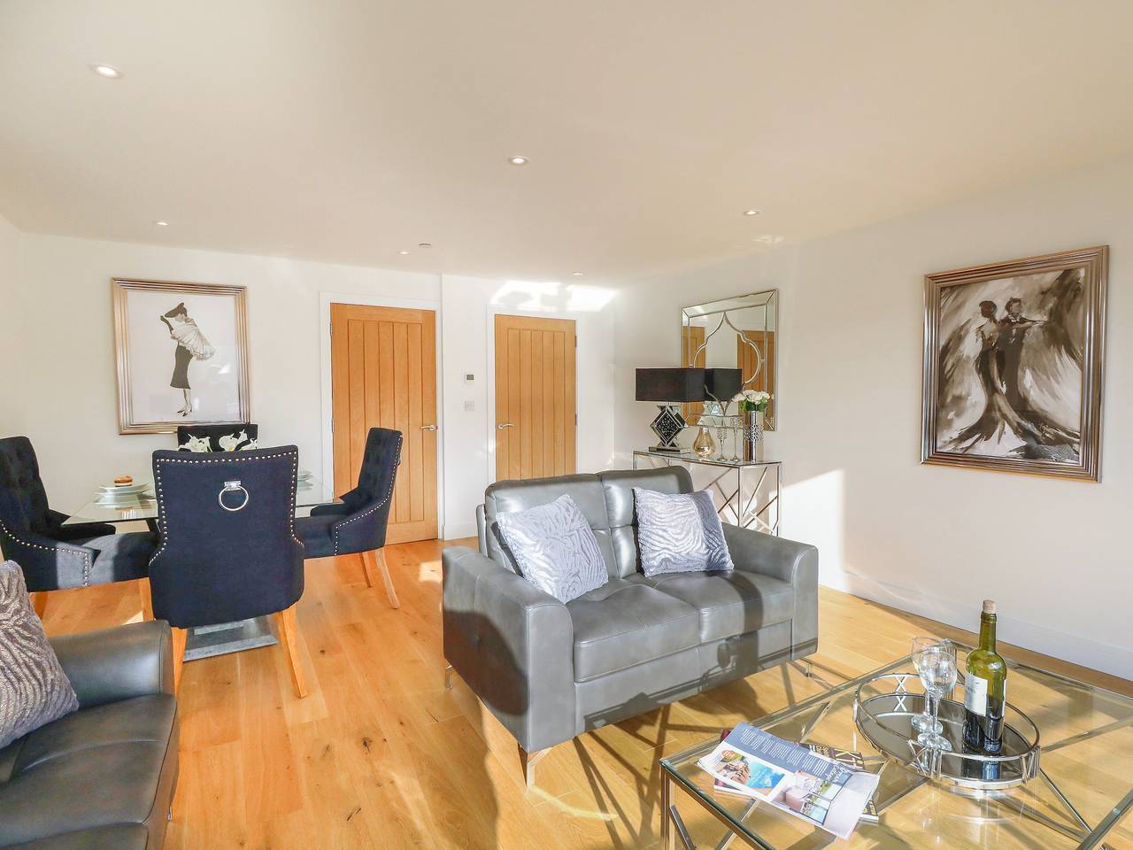 Entire apartment, Harbourside Haven Apartment 1 in Weymouth, Dorset