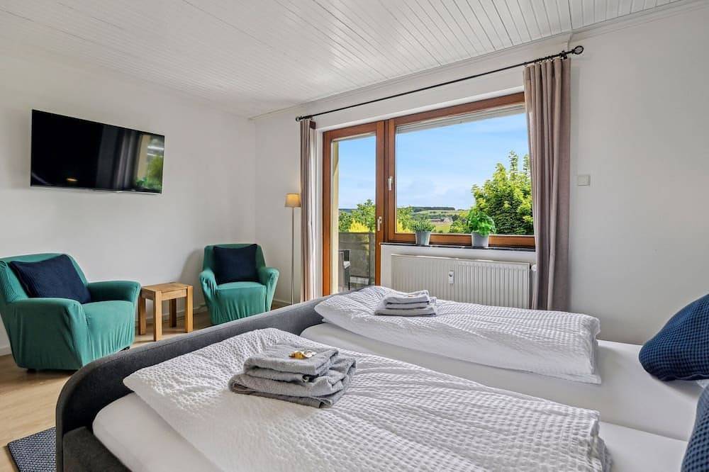Ganze Wohnung, Vega Tier freundliches Apartment mit Balkon | Nähe Irt Föhren und Mosel in Hetzerath, Bernkastel-Kues & Umgebung
