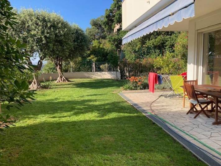 Gîte pour 5 personnes, avec jardin et terrasse dans Chateau Et Parc Vallombrosa Cannes