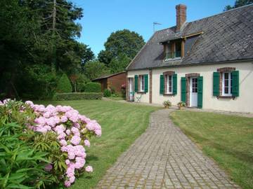 Gîte pour 6 personnes, avec jardin dans Eure-et-Loir