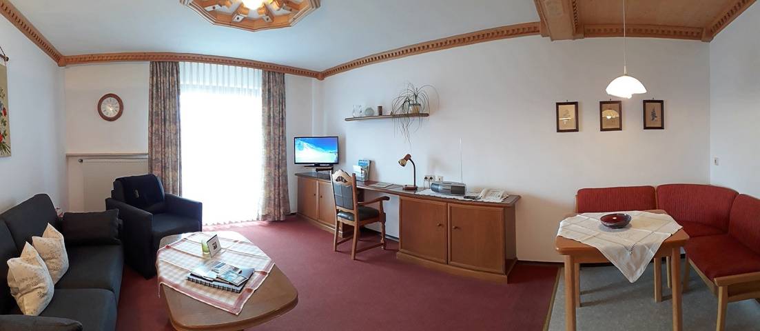 Ferienwohnung für 2 Personen, mit Balkon und Garten, kinderfreundlich in Bad Bayersoien