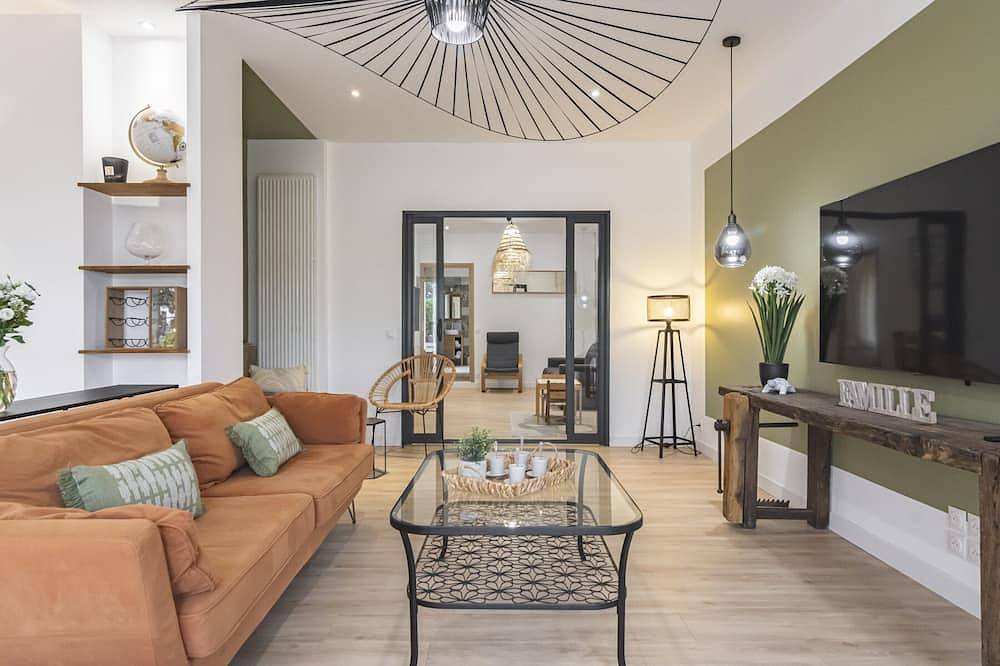 Property with indoor pool 15min Disneyland in Crécy-la-Chapelle, Sena y Marne