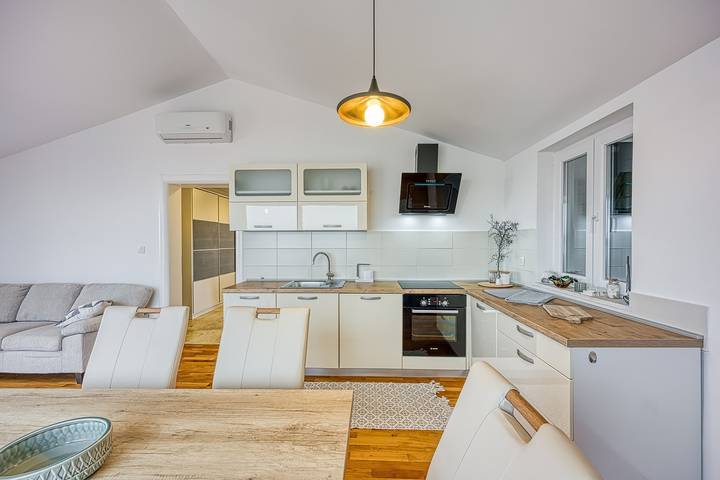 Ferienwohnung für 5 Personen, mit Balkon/Terrasse in Umag - 4