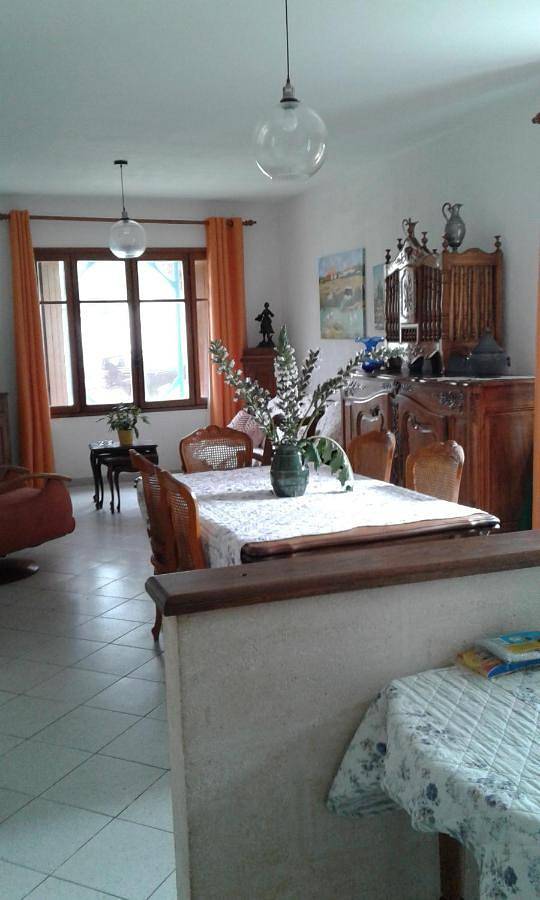 Appartement entier, Apartment - Ground Floor in Lunel-Viel, Côte méditerranéenne (France)
