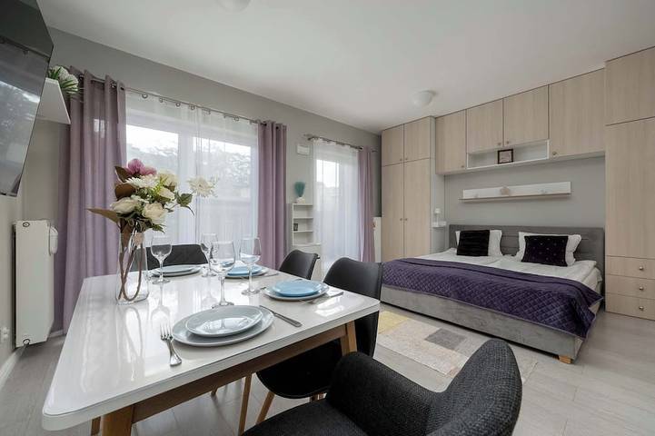 Entire apartment, Stylish Studio with a Balcony | 1.3 km from the Market Square in Wrocław, Lower Silesia