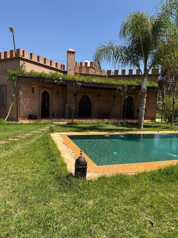 Villa pour 8 personnes, avec jardin ainsi que piscine et vue, animaux acceptés au Maroc