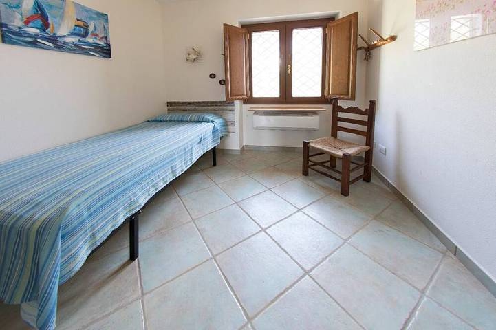 Villa Paradiso, in the beach by foot, big garden,  Wifi, all inclusive in Cala Liberotto, Orosei