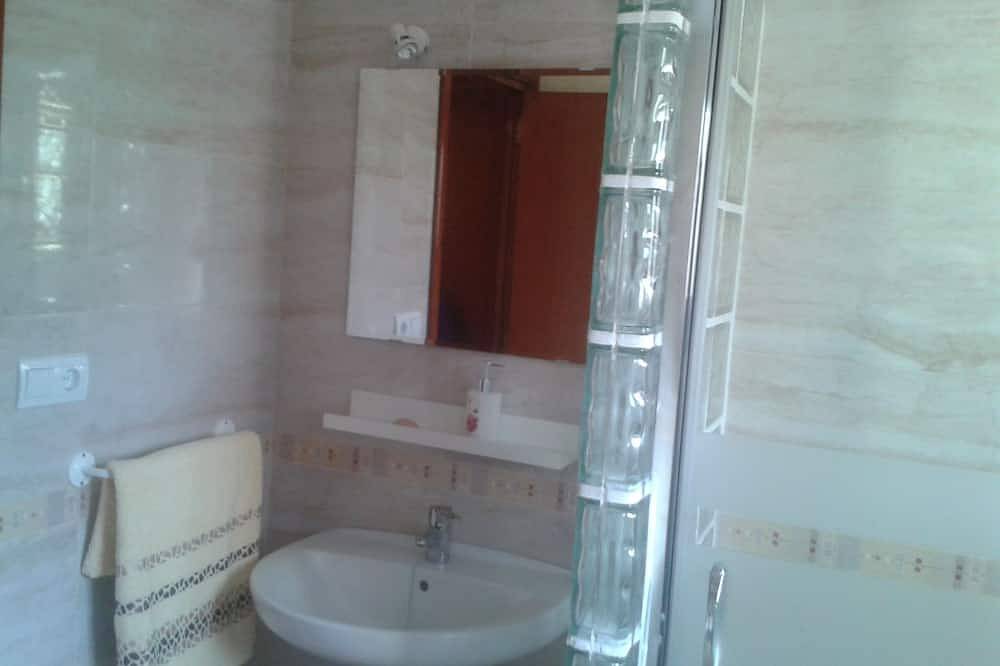 Entire apartment, Apartment 1 Vista La Maroma in Viñuela, Málaga Province