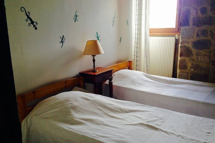 Location de vacances pour 12 personnes, avec jardin et balcon, animaux acceptés à Chassiers - 3