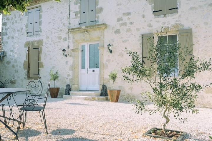Location de vacances pour 10 personnes, avec Terrasse ainsi que Jardin et Vue à Gazaupouy