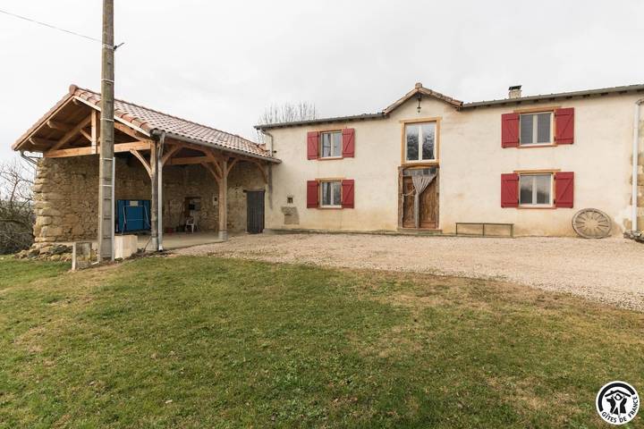 Gîte pour 7 personnes, avec piscine ainsi que terrasse et jardin dans Haute-Garonne - 2