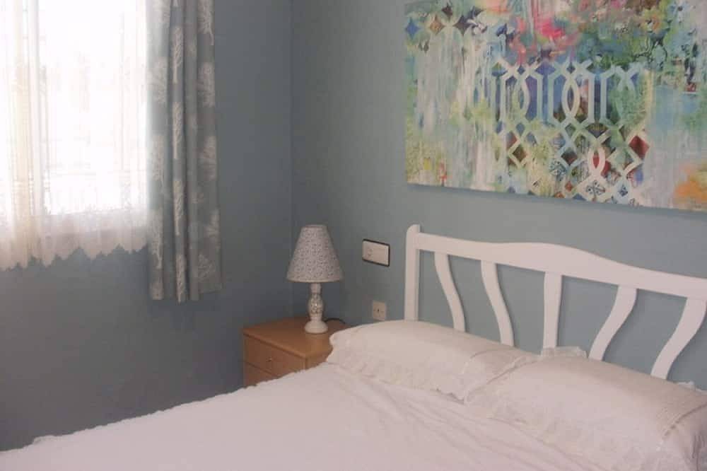 Privébungalow met solarium, tweepersoonskamers met 2 aparte bedden in La Torreta, Torrevieja