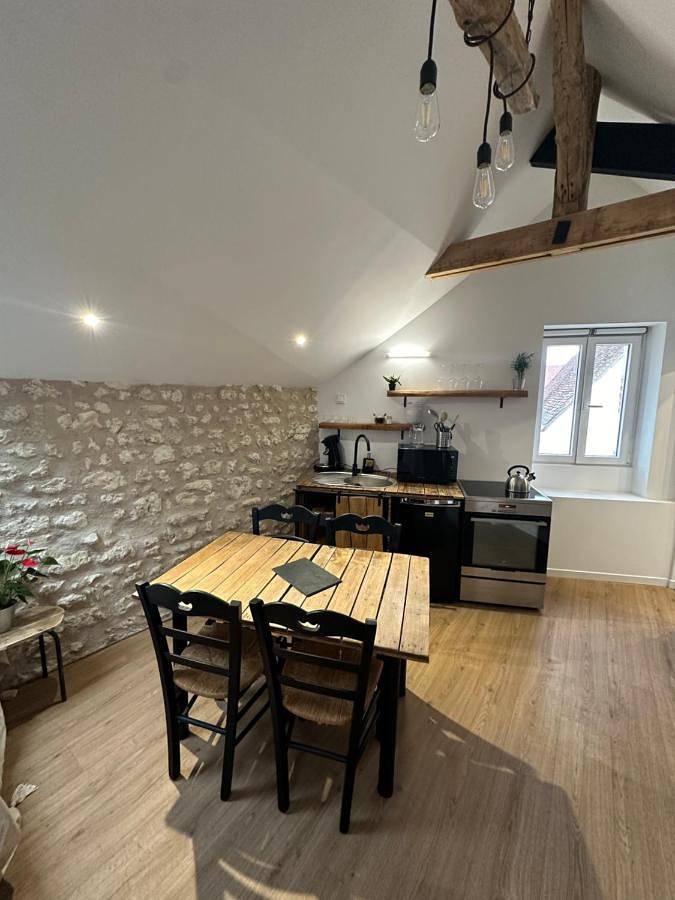 Gîte pour 4 personnes, avec terrasse et jardin à Saint-Martin-le-Beau - 4