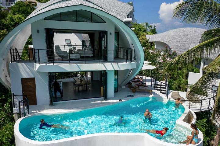 Chambre d’hôte pour 8 personnes, avec jardin et piscine ainsi que jacuzzi et terrasse dans Koh Samui