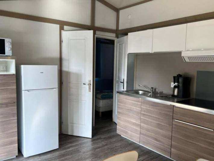 Camping pour 6 personnes, avec piscine et terrasse, animaux acceptés à La Seyne-sur-Mer - 2