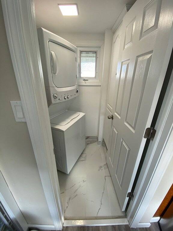 Waterfront Beach House in Clinton, Connecticut