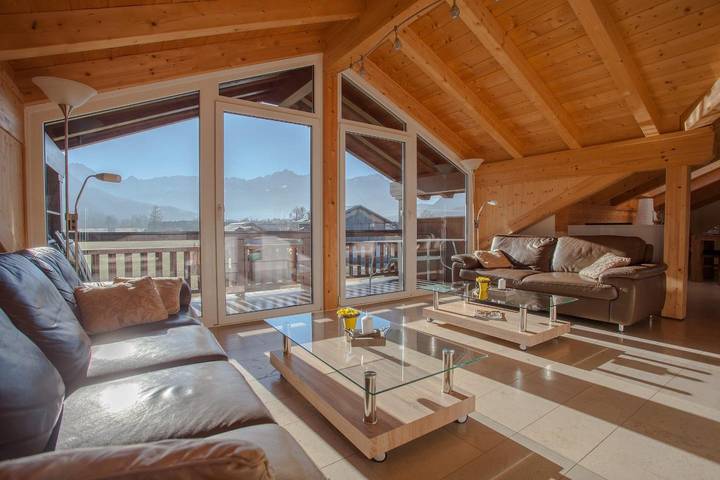 Ferienwohnung für 6 Personen, mit Balkon in Farchant