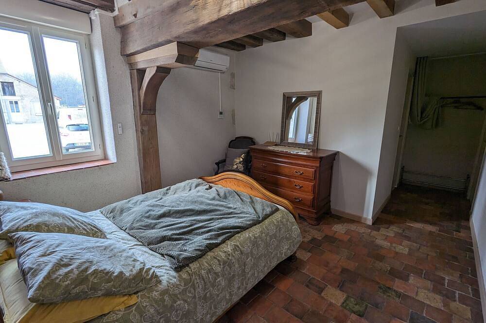 Charming forest lodge: 4/6 ppl, nature, relaxation, parking, pet-friendly in Saint-Firmin-sur-Loire, Montargis region