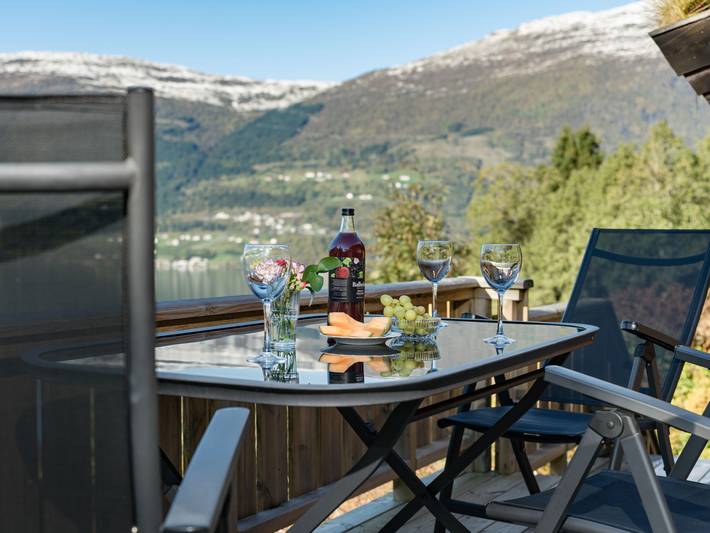 Fjordblick I in Olden, Oldevatnet