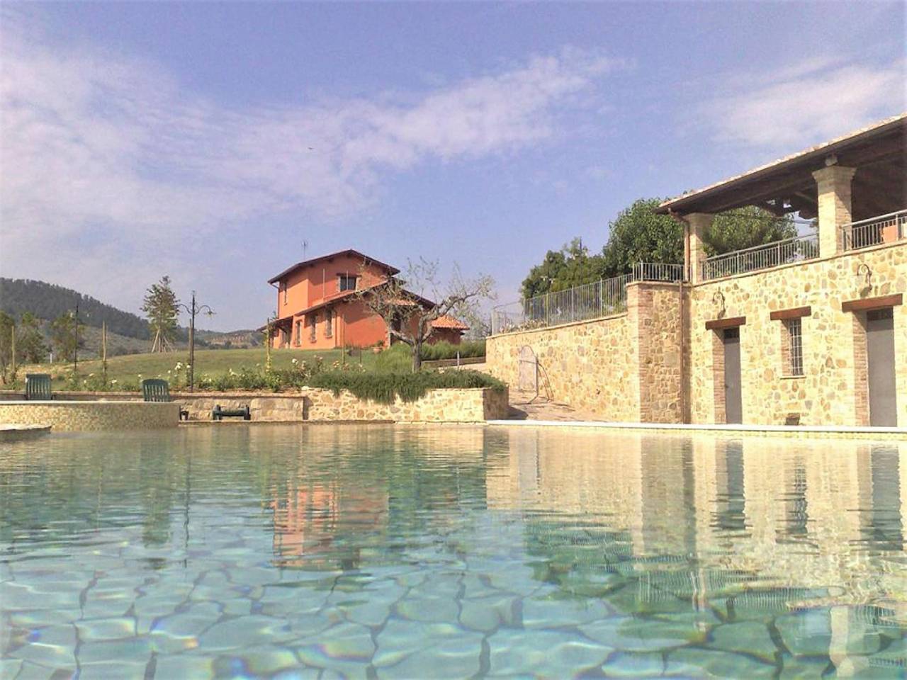 Apartment in Umbria with Infinity Pool Views in Bettona, Perugia Province