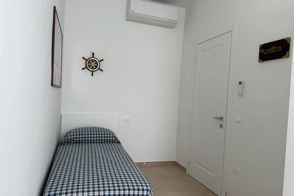 Ganze Wohnung, Grandpa Robi's beach house in Fano, Fano (Gemeinde)