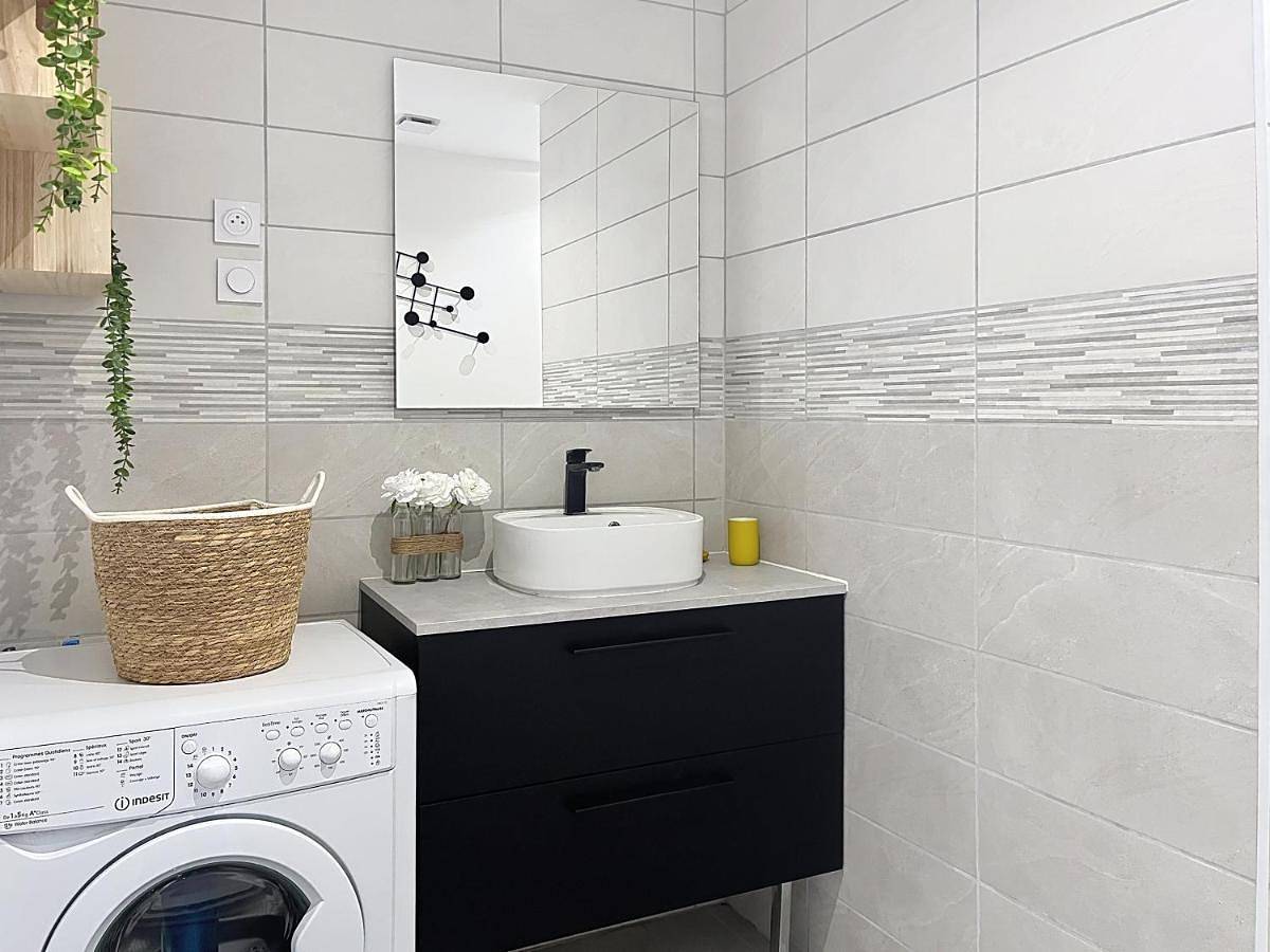 Appartement entier, One-Bedroom Apartment in Rivesaltes, Côte méditerranéenne (France)