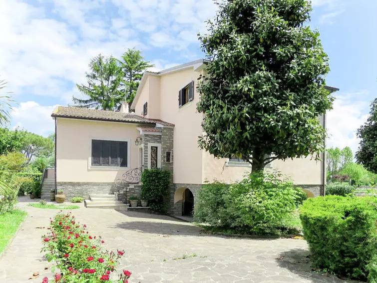 Geheel appartement, 3 kamers 6 personen in Marta, Meer van Bolsena