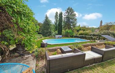 Gîte pour 10 personnes, avec piscine et jardin, animaux acceptés dans Bieujac