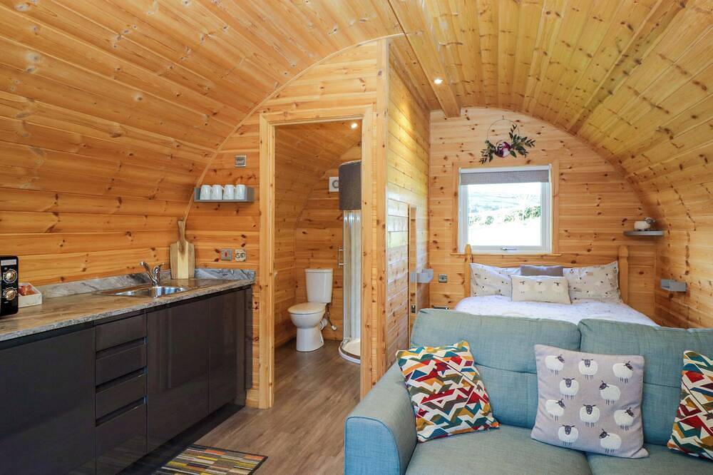 Cherry, pet friendly, character holiday cottage in Ulverston in Lake District