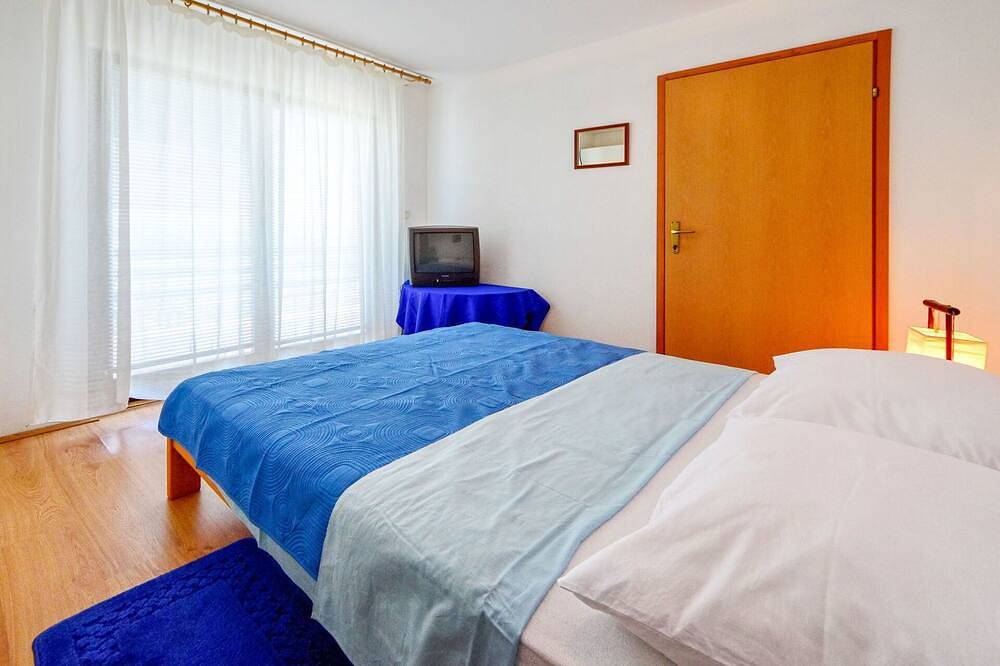 Alleinstehendes Ferienhaus mit W-Lan, privatem Pool, Klimaanlage, Tv, Terrasse, Panoramablick in Zagreb und Umgebung