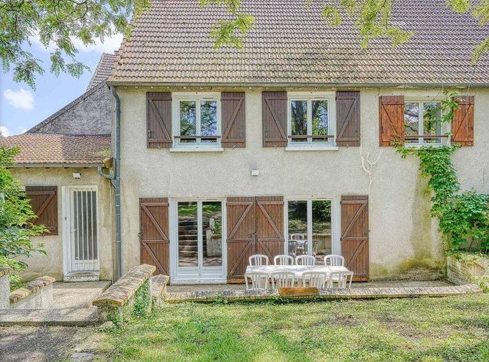 Gîte pour 8 personnes, avec Terrasse et Jardin