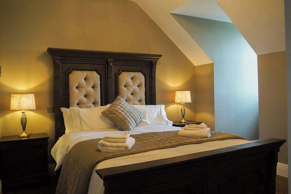 Mountrush House 12 Bedroom Exclusive Use Large Holiday Homes in Ireland in County Louth