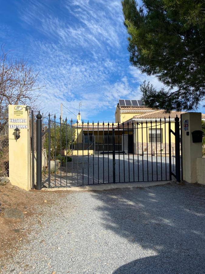 Chalet para 8 personas, con vistas además de jardín y piscina en Valle de Almanzora - 3