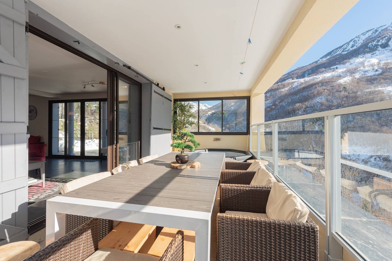Ferienhaus 'Le Chalet Des Retrouvailles' mit Bergblick, Wlan und Klimaanlage in Sers, Nationalpark Pyrenäen