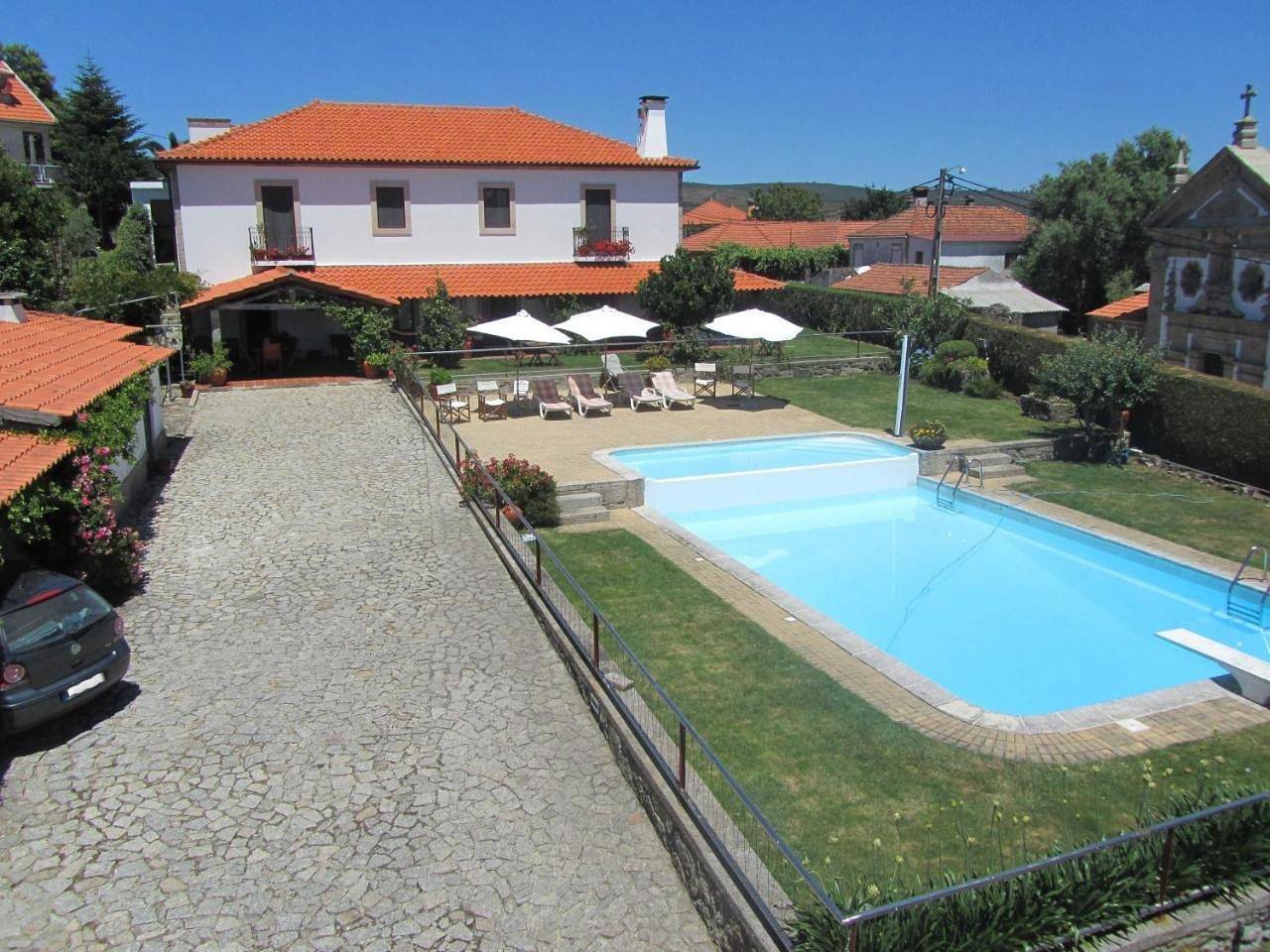 Three-Bedroom Home in Formariz e Ferreira, Distrito de Viana do Castelo