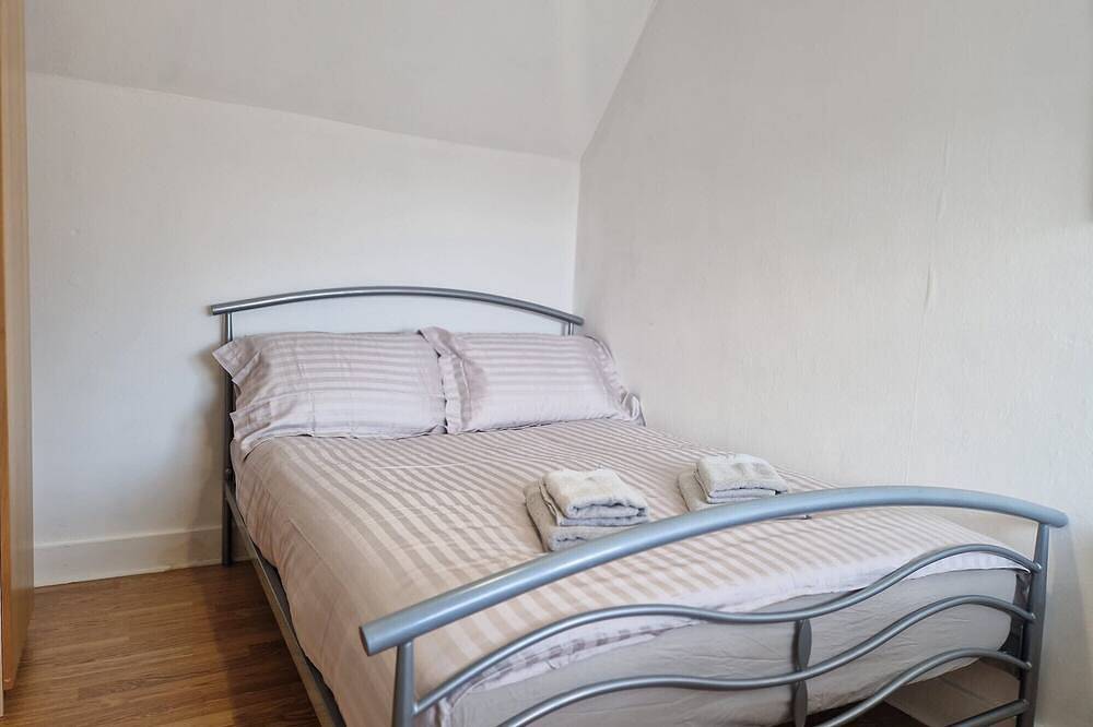Classy Suite: Private Room in Sheffield Cc in Sheffield, Südliches Yorkshire