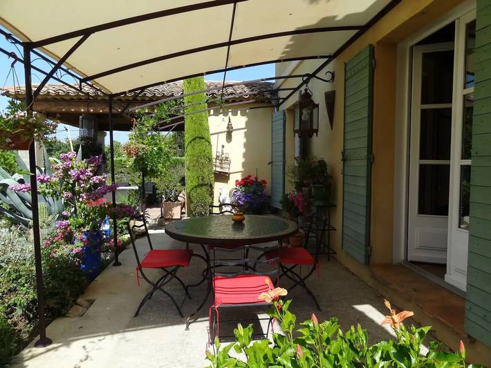 Villa pour 4 personnes, avec Terrasse ainsi que Jardin et Piscine dans le Gard - 2