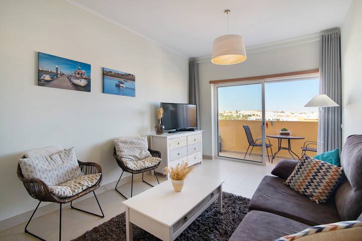 Appartement entier, Appartement de vacances "Royal Cabanas Golf 87" avec vue sur la mer, piscine partagée et terrasse in Cabanas de Tavira, Conceição e Cabanas de Tavira
