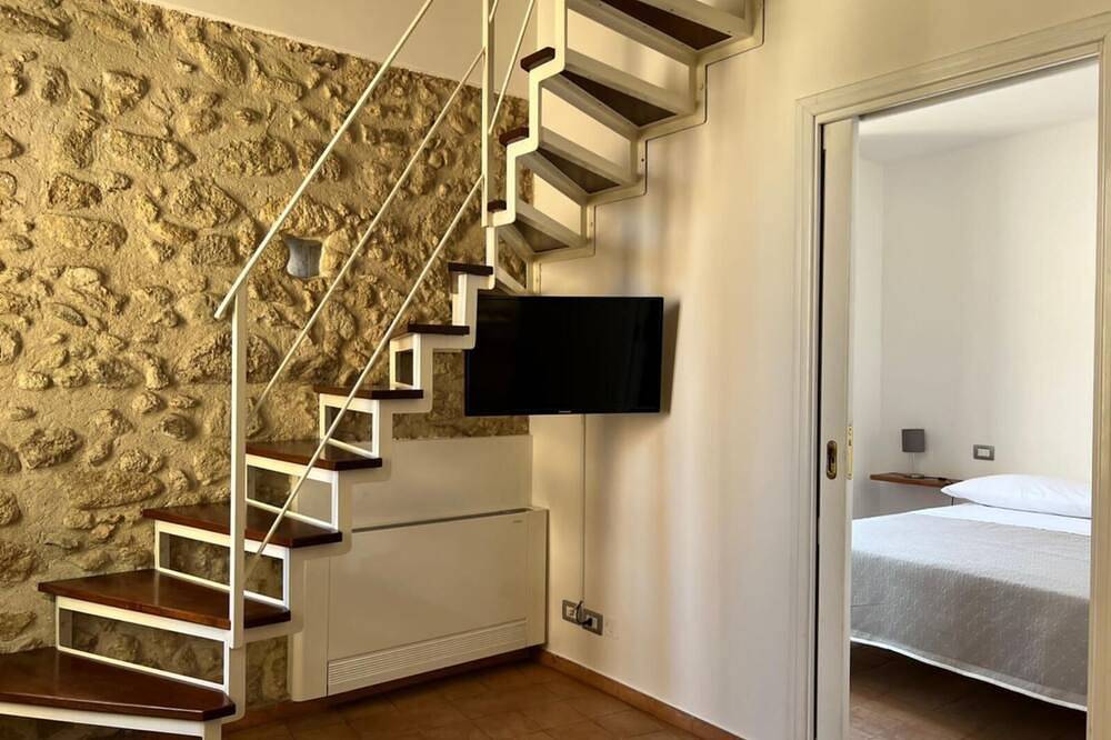 Entire apartment, Three Bedroom Apartment in Tropea, Vibo Valentia Province
