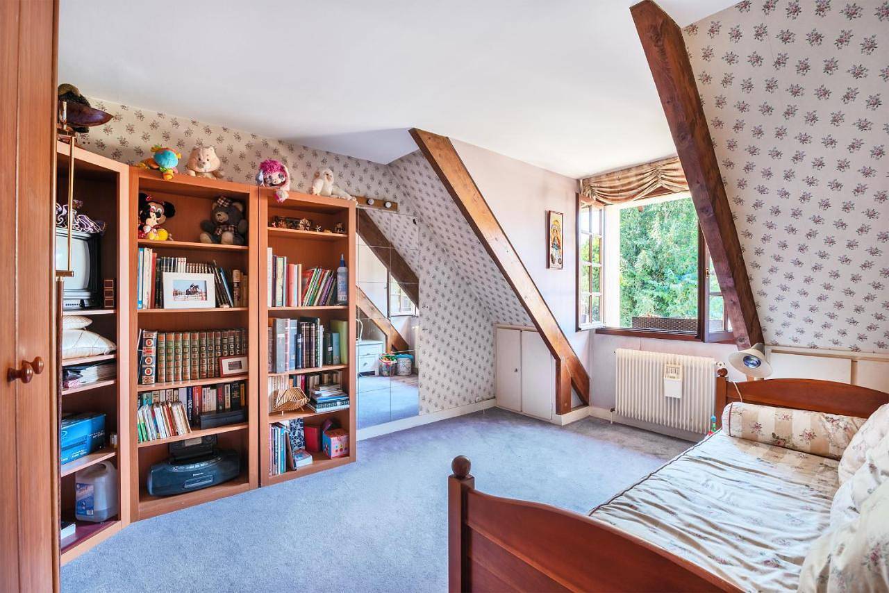 Four-Bedroom House in Châtillon, Hauts-de-Seine