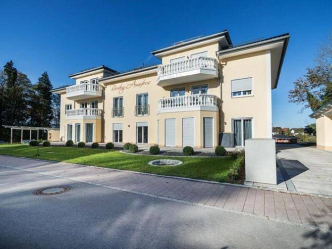 Ferienwohnung für 2 Personen, mit Terrasse und Garten sowie Ausblick in Burtenbach - 2