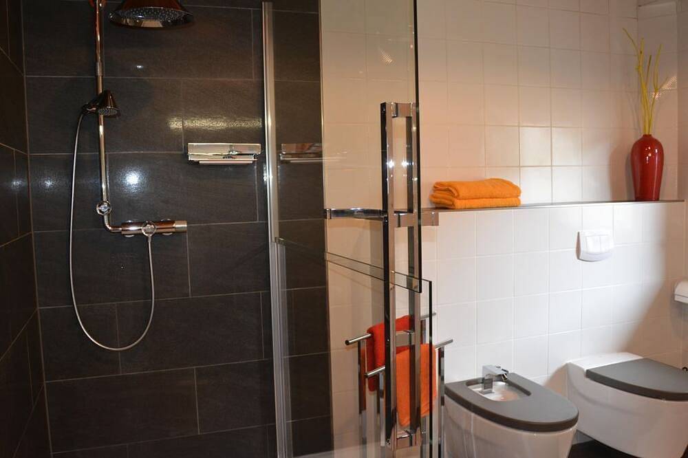 Ferienhaus 1534 - Ferienhaus, Dusche und Bad, Wc, 2 Schlafräume in Hambach (Neustadt), Neustadt an der Weinstraße