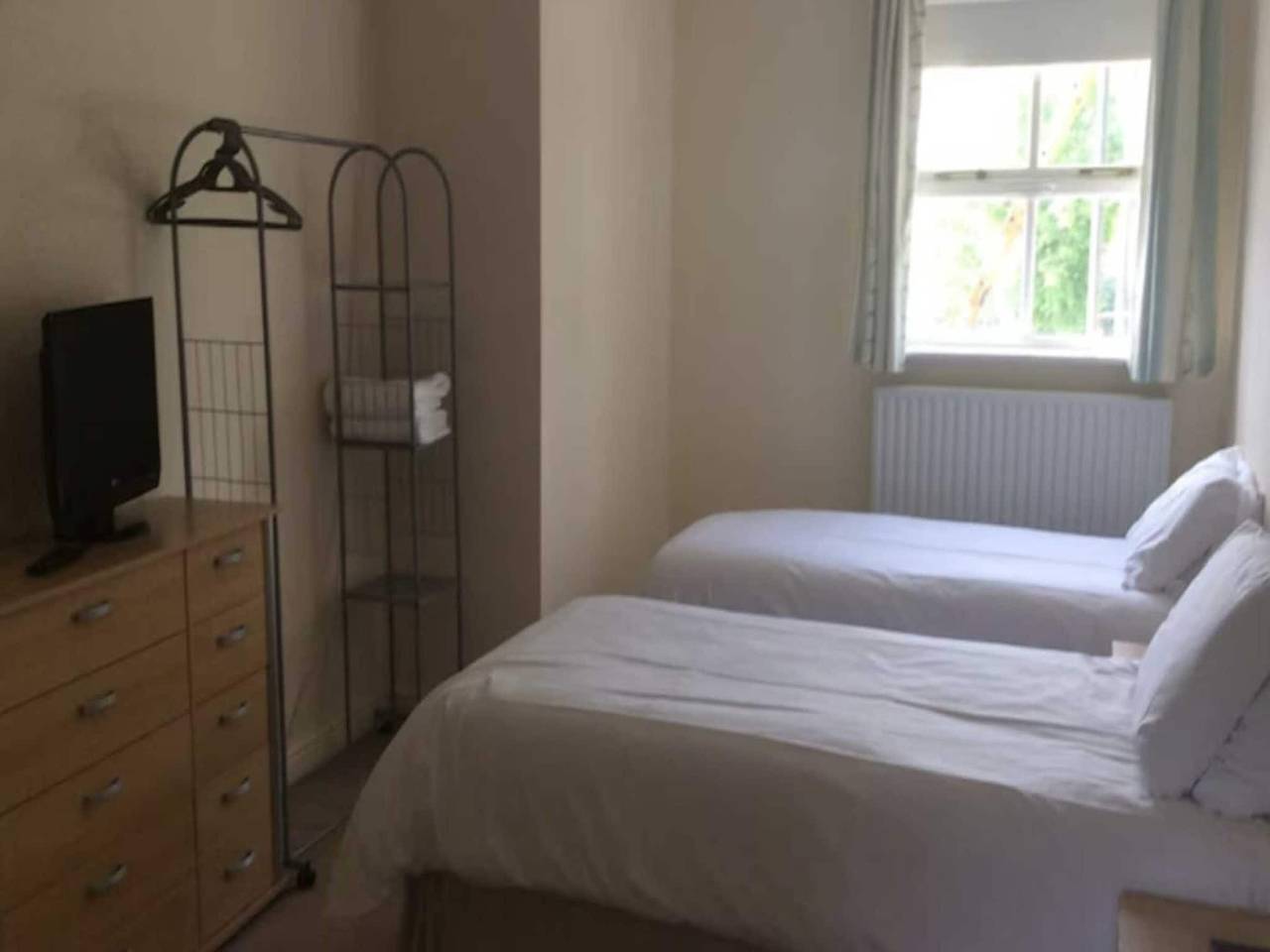 Entire apartment, Standard Double Room in Chessington World of Adventures, Surrey