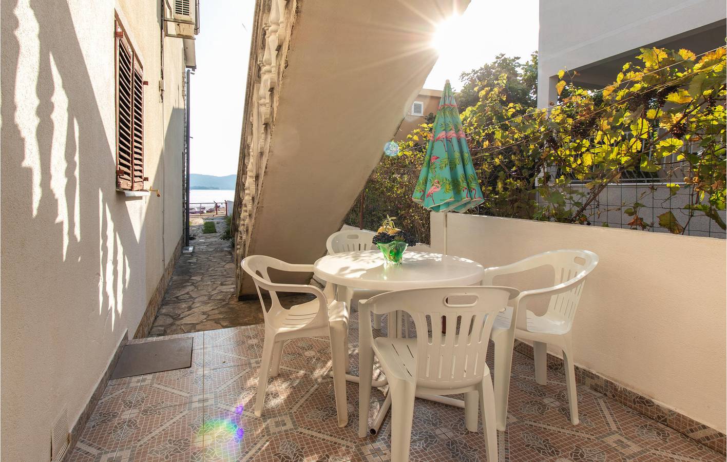 Cijeli apartman za odmor, Apartman za odmor za 5 osoba s terasa in Općina Sveti Filip i Jakov, Zadarska županija
