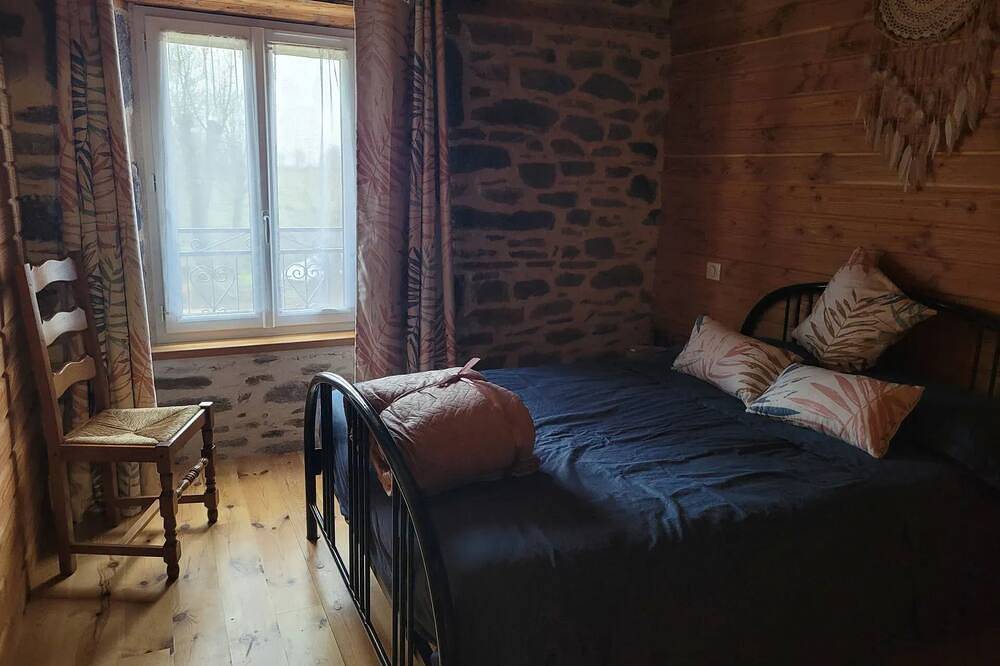 Homerez - Charmantes Haus in Alleuze – 90 m² mit Terrasse in Alleuze, Region Saint-Flour